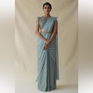 COPY - COPY - From Pernia’s Pop-Up Shop ❤️PRE-STITCHED SAREE.